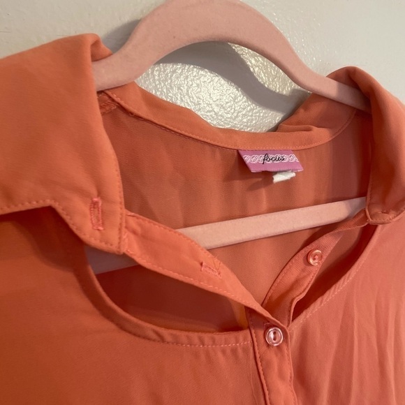 FOCUS Button Down Long Sleeve Blouse - Picture 3 of 8